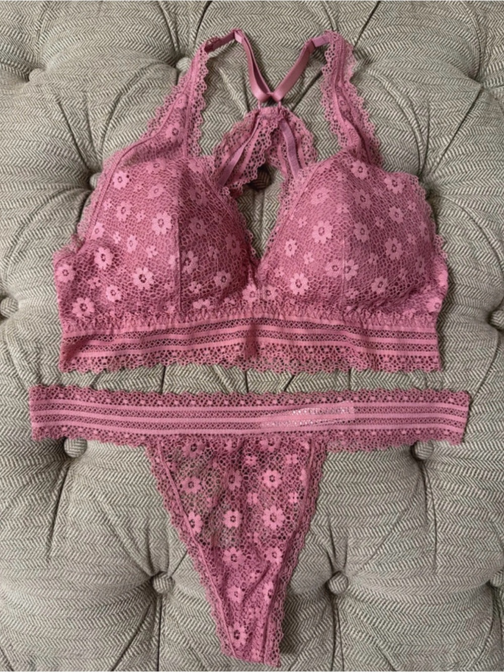 Victoria's Secret Pink Lace Bralette and Thong Set Pink Like New